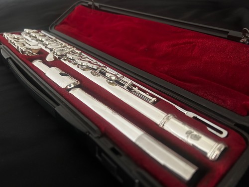 Yamaha flute 261s plays well - yamaha,