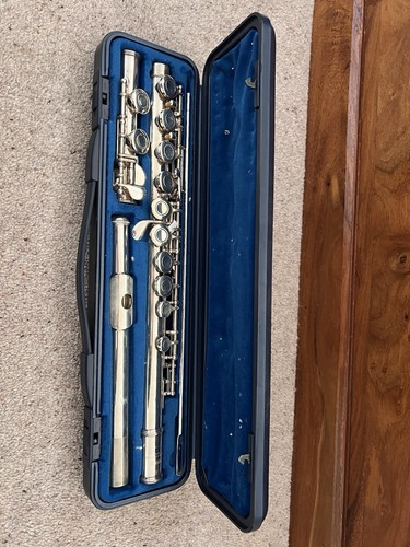 Yamaha 211s flute made - yamaha,