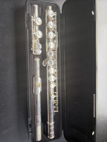 Yamaha 211 flute with case - yamaha,
